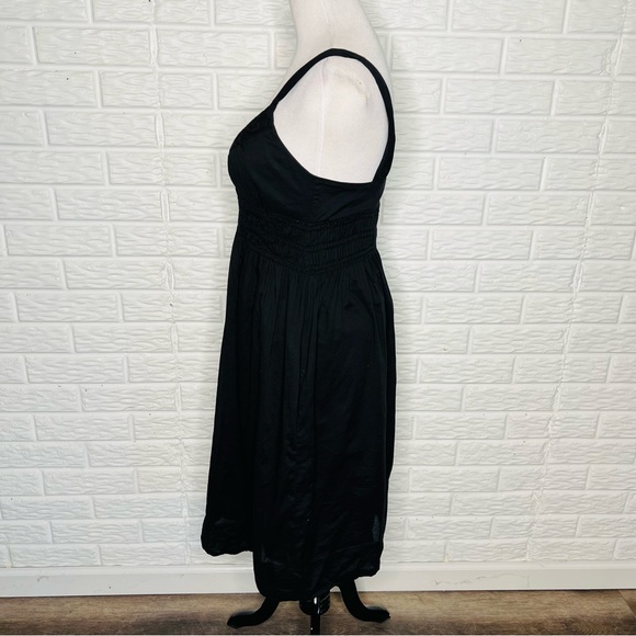 VINCE Smocked Black Sundress Lined Cotton Size 6 - Picture 3 of 7